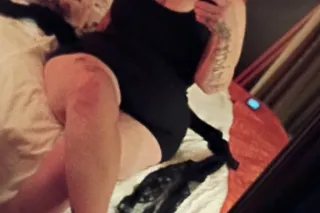 DD PAWG thick thighs pretty eyes - Image 3