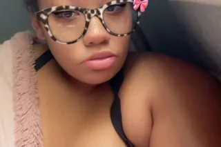 come have fun daddy 💦🥵 - Image 5